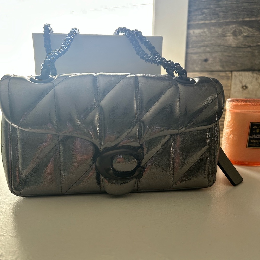 Tabby Shoulder Bag 20 With Quilting